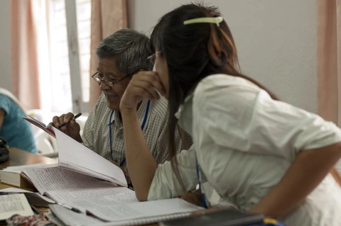 अनुबाद तालिमलाव फोतोर